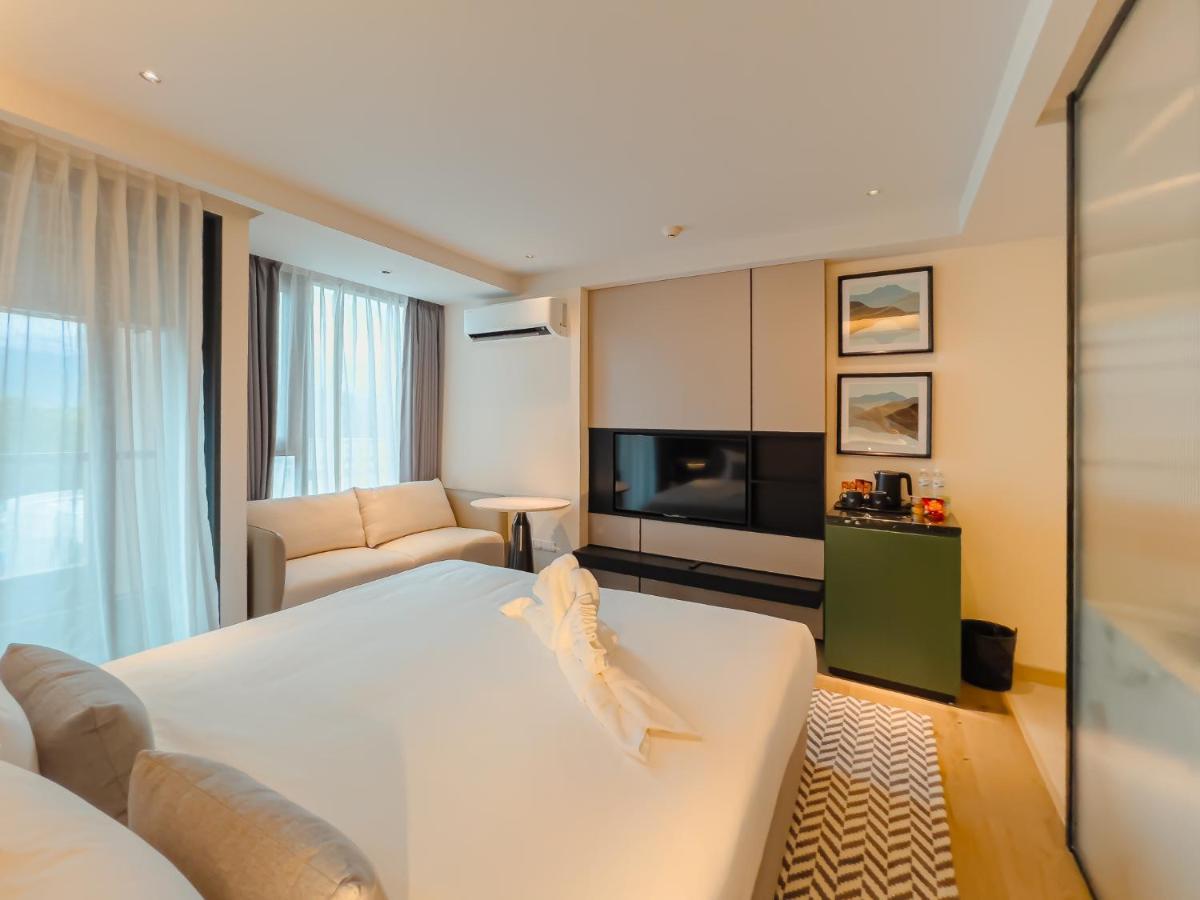 Cha Chiangmai Luxury Hotel Chiang Mai Exterior photo