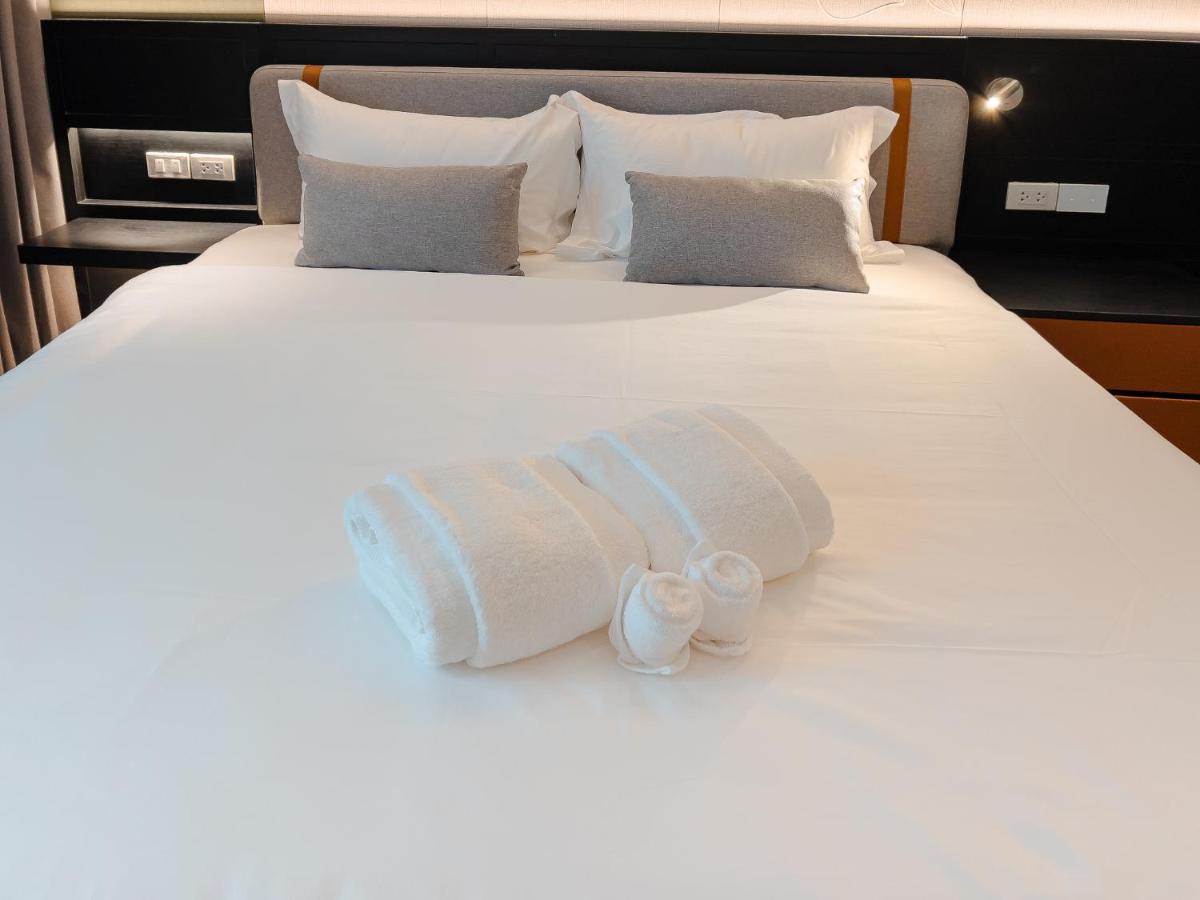 Cha Chiangmai Luxury Hotel Chiang Mai Exterior photo